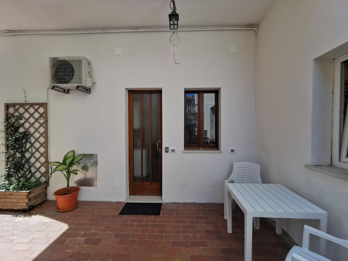 Apartamento Monolocale - Piano Terra - Ingresso Indipendente Padua Exterior foto